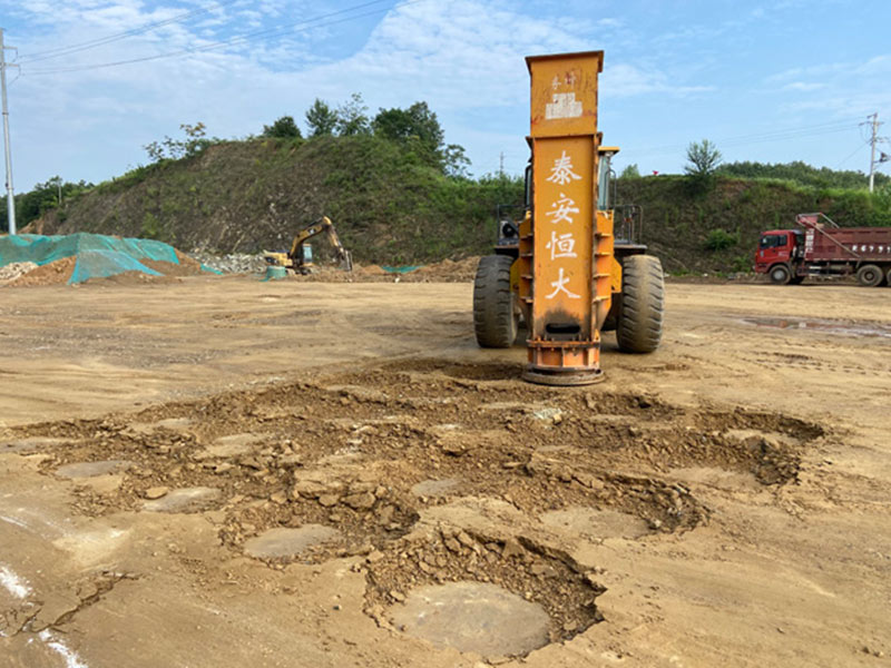 铲车液压夯实机